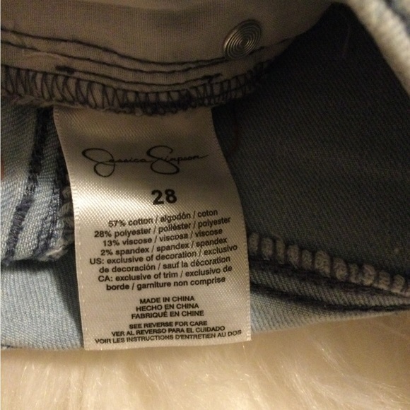 NWT Jessica Simpson Distressed Denim  “Forever Shorts” Size 28 Shorts - Picture 5 of 6